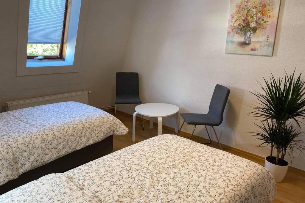 Beste Lage In Rostock: 2-Zimmerwohnung Mit Balkon Im 1.Og Eksteriør bilde